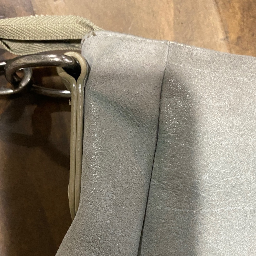 HOBO Large Shelia Silver Gray Women's Shoulder Bag - Picture 8 of 16